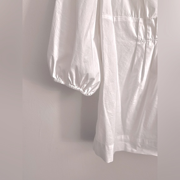 EUC~Old Navy White Blouse - Picture 4 of 7